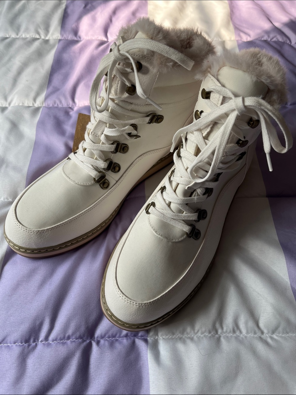 Women's White Faux-Fur Lace-Up Winter Boots